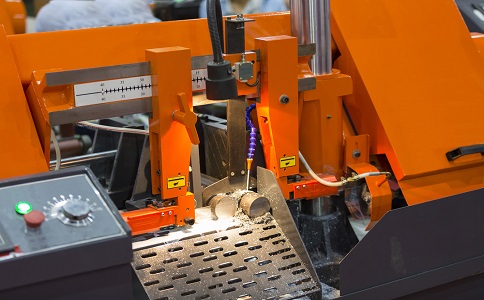 麻章龙门带锯床具备哪些优点？